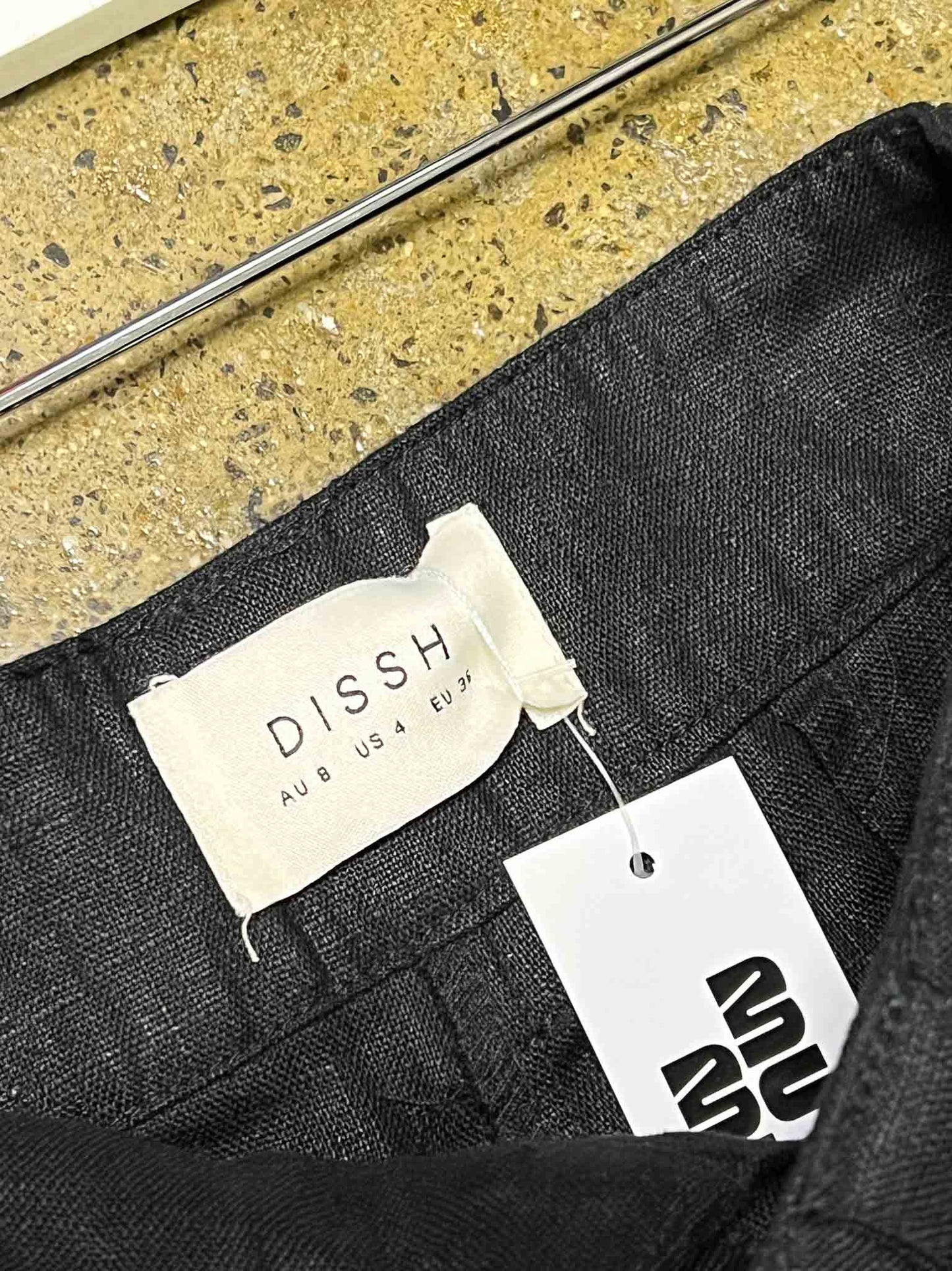 Size 8 | Dissh Black Linen Pants