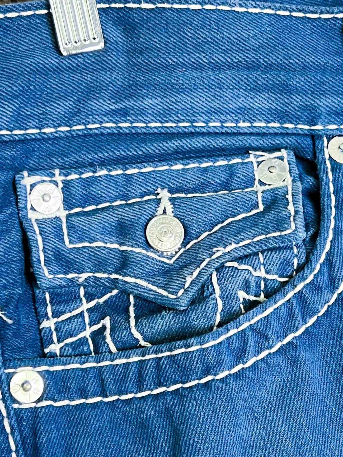 Size 34 | True Religion Blue Contrast Stitch Jeans