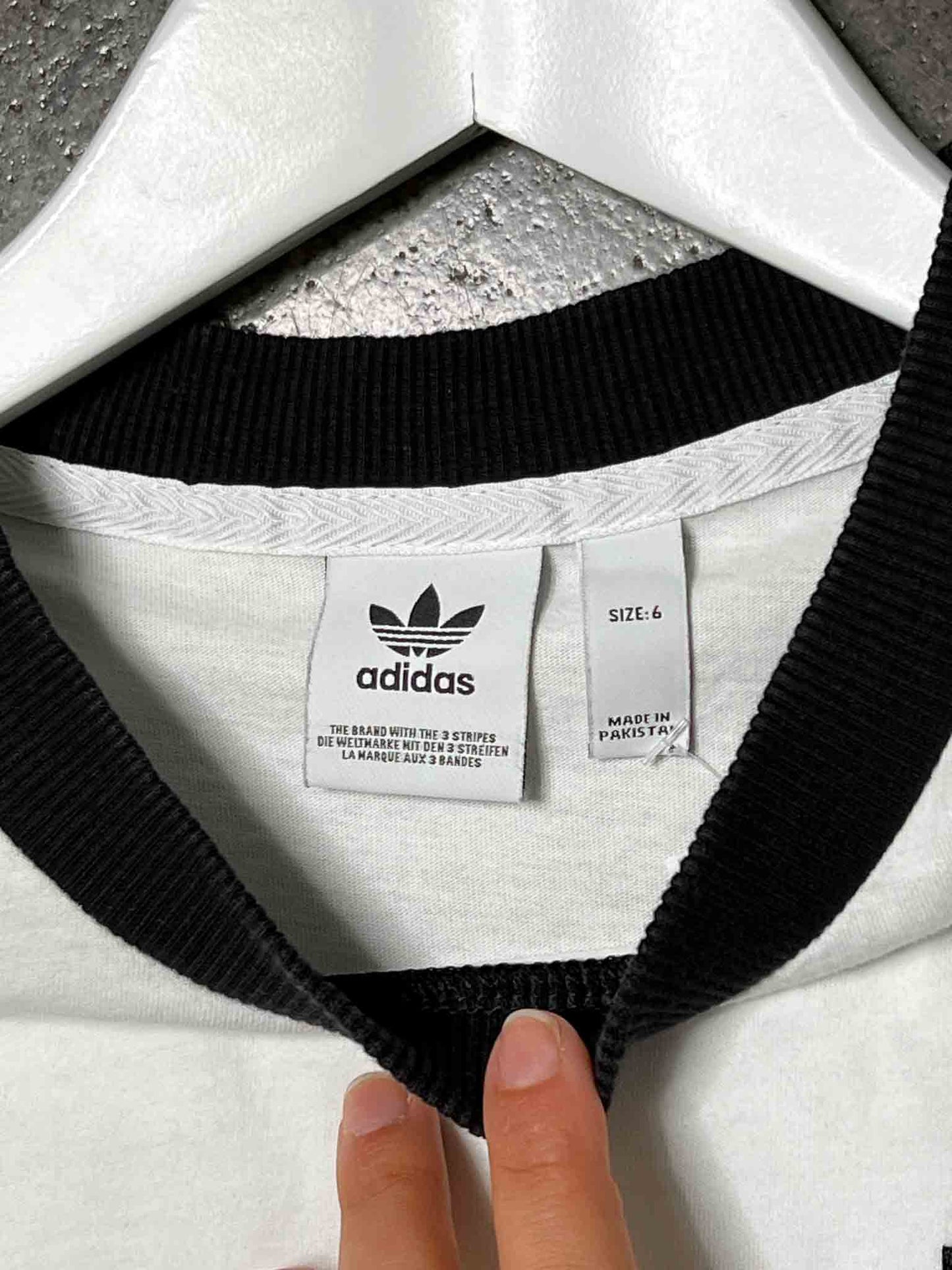 Size 6 | Adidas Crewneck T-shirt